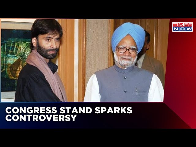 Dr. Manmohan Singh (MMS) by circulating a photo of him with Kashmiri separatists