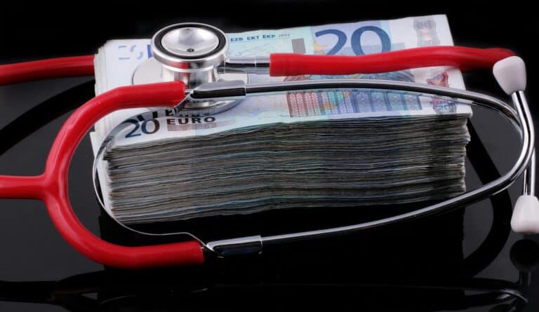 Healthcare Fraud in the U.S. (2026): Scams, Statistics, Cases & Prevention Guide