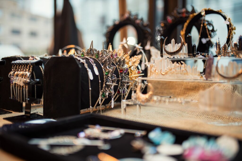 AI Scam Exposed: Fake Welsh Jewellery Shop Dupes Buyers